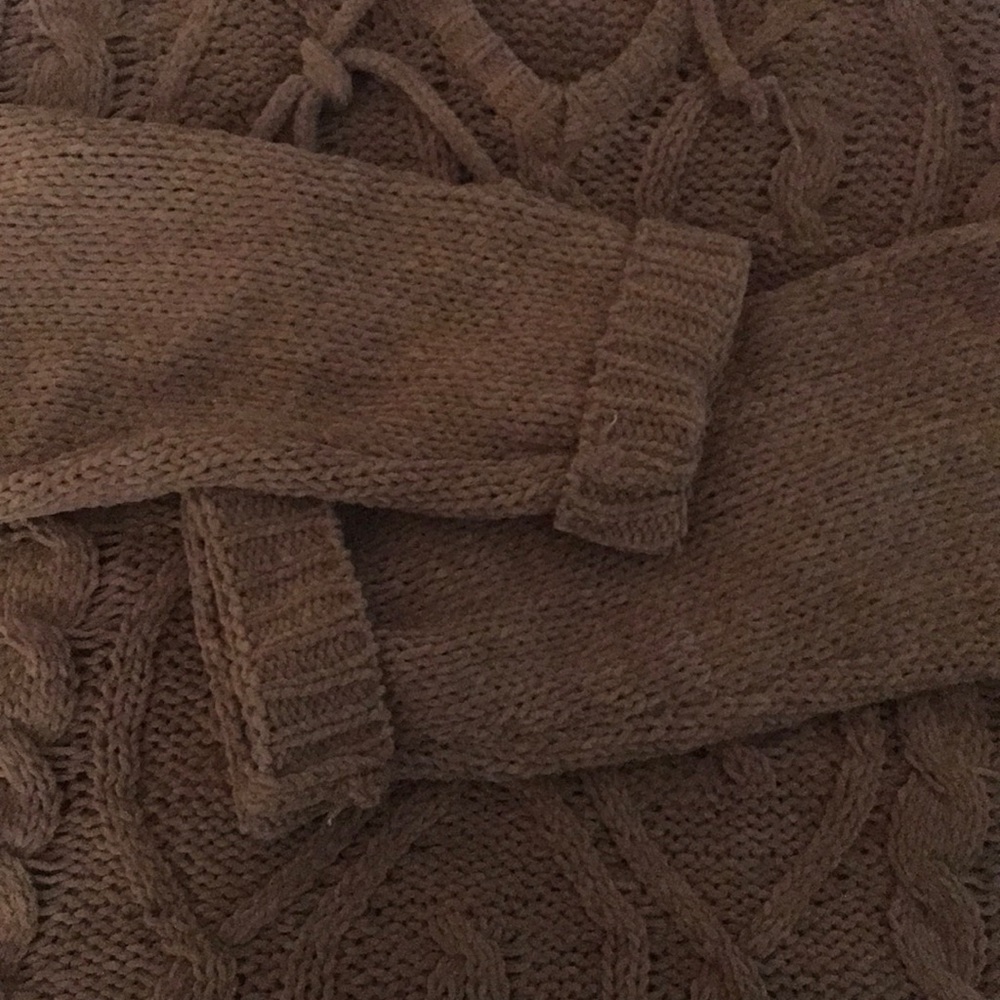 Sweater! - Picture 6 of 6
